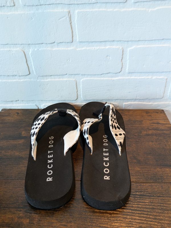 Black Sandals Flip Flops Rocket Dogs, Size 7 For Discount