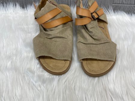 Tan Sandals Flats Blowfish, Size 10 Online now