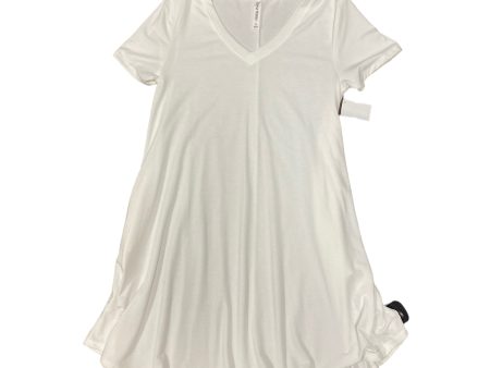 White Dress Casual Short Zenana Outfitters, Size S on Sale