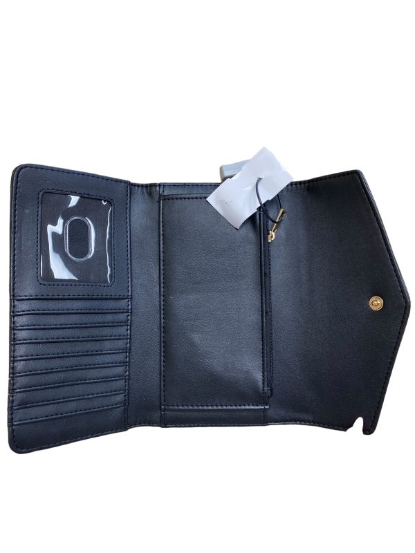 Wallet A New Day, Size Medium Online