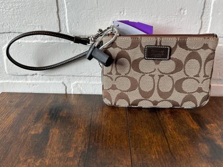 Wristlet Designer Coach, Size Small Fashion