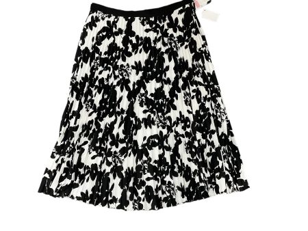 Black & White Skirt Designer Karl Lagerfeld, Size 10 For Discount