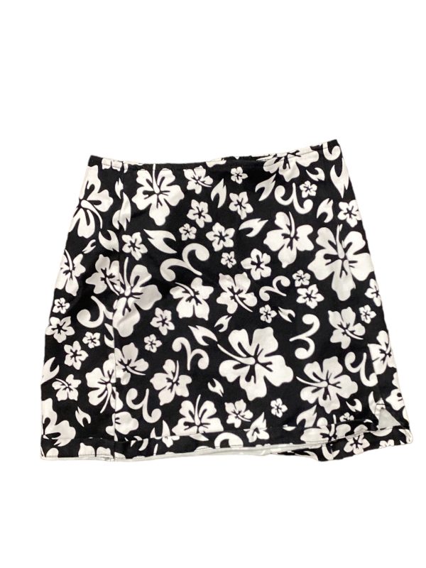 Black & White Skirt Mini & Short Wild Fable, Size 4 Sale