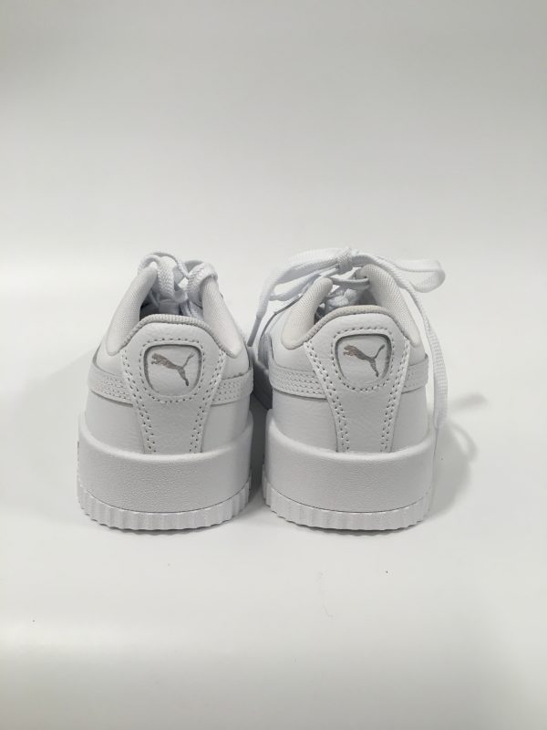 White Shoes Sneakers Puma, Size 6 Fashion