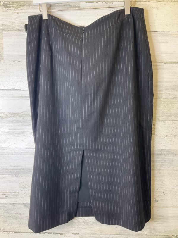 Black Skirt Midi Banana Republic, Size 14 Supply