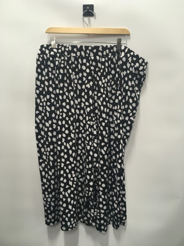 Black Capris Lane Bryant, Size 22 For Discount